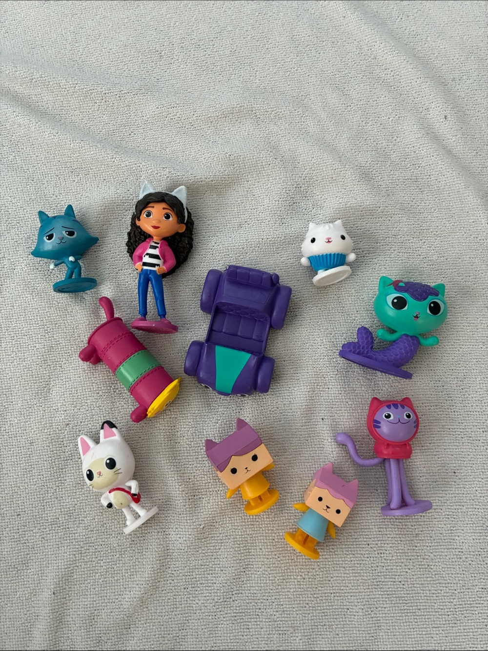 Gabby Dollhouse Figure Set - Assorted Purple, Teal, Pink & White Characters